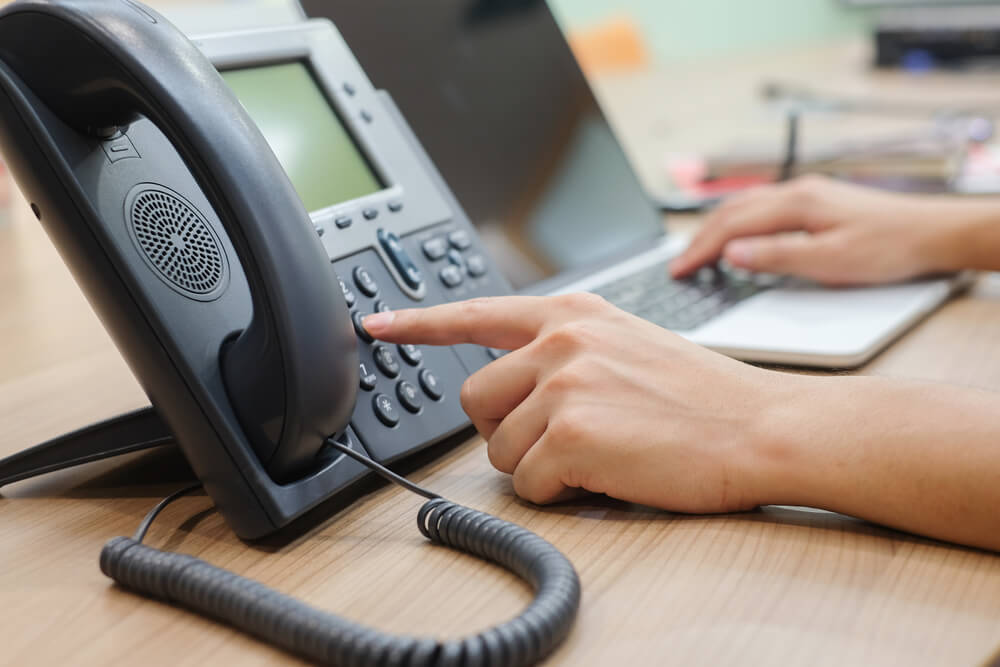 What-Are-the-Advantages-of-Using-VoIP-Over-Traditional-Phones